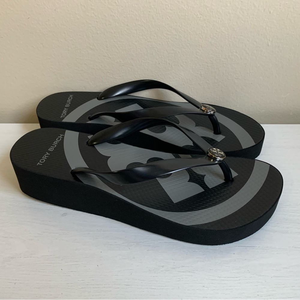 Tory Burch Emory Women's Black Platform Flip Flop Sandals Size 8 - Picture 2 of 9